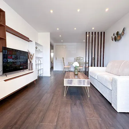 Poincare 4 - Lumineux, Renove, Et Calme A Juan Les Pins Apartment